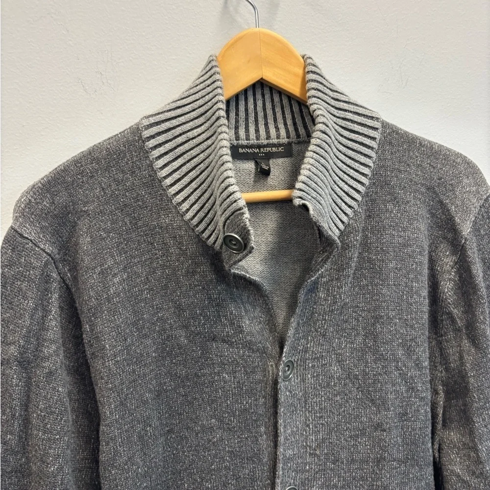 Banana Republic large sweater cardigan Gray‎ Ribbed mock neck button front